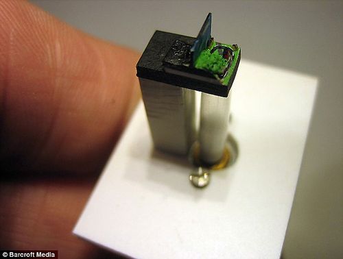 世界最小火車模型 比真車小35200倍